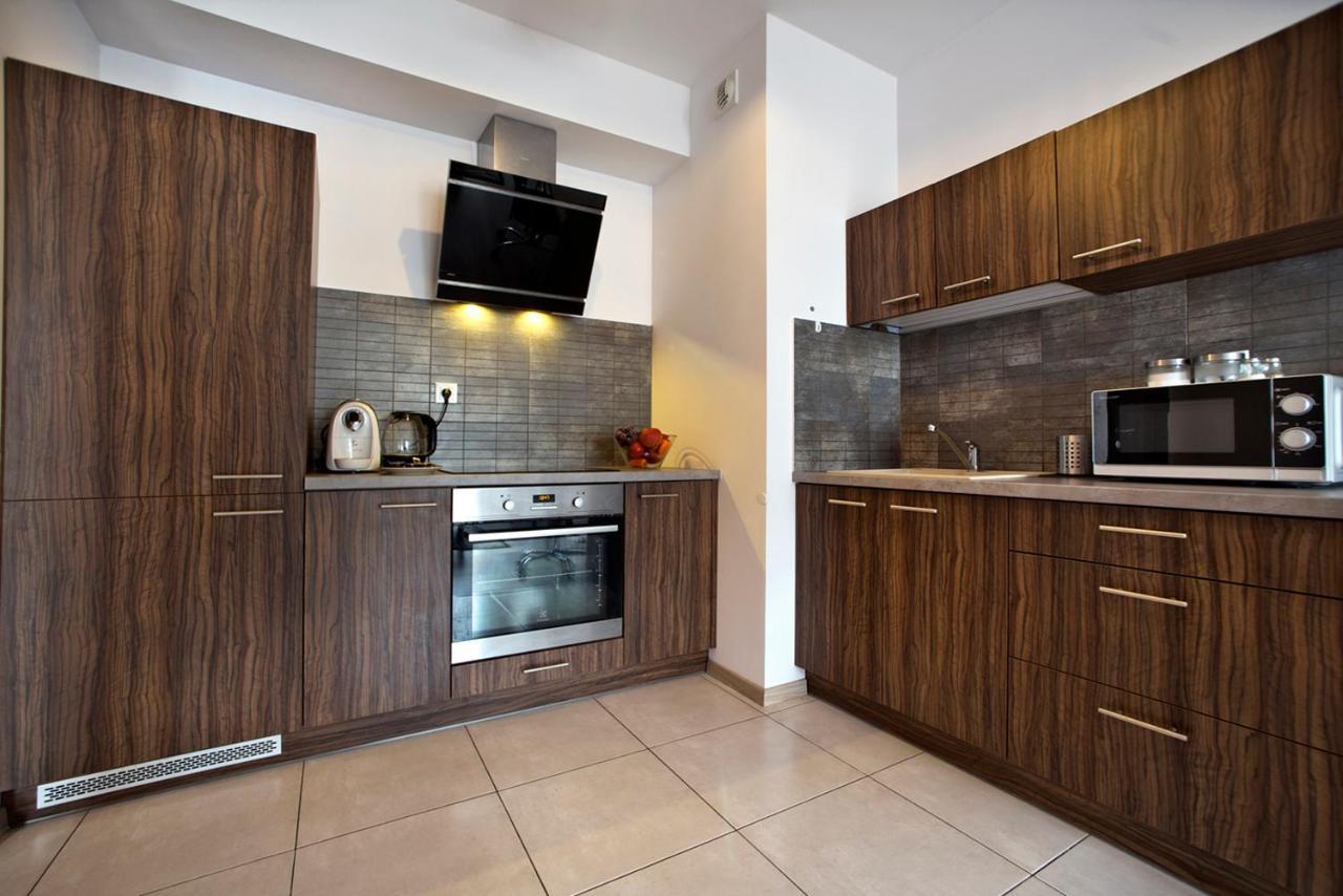 Airport Okecie Klobucka P&O Serviced Apartments Warsawa Bagian luar foto